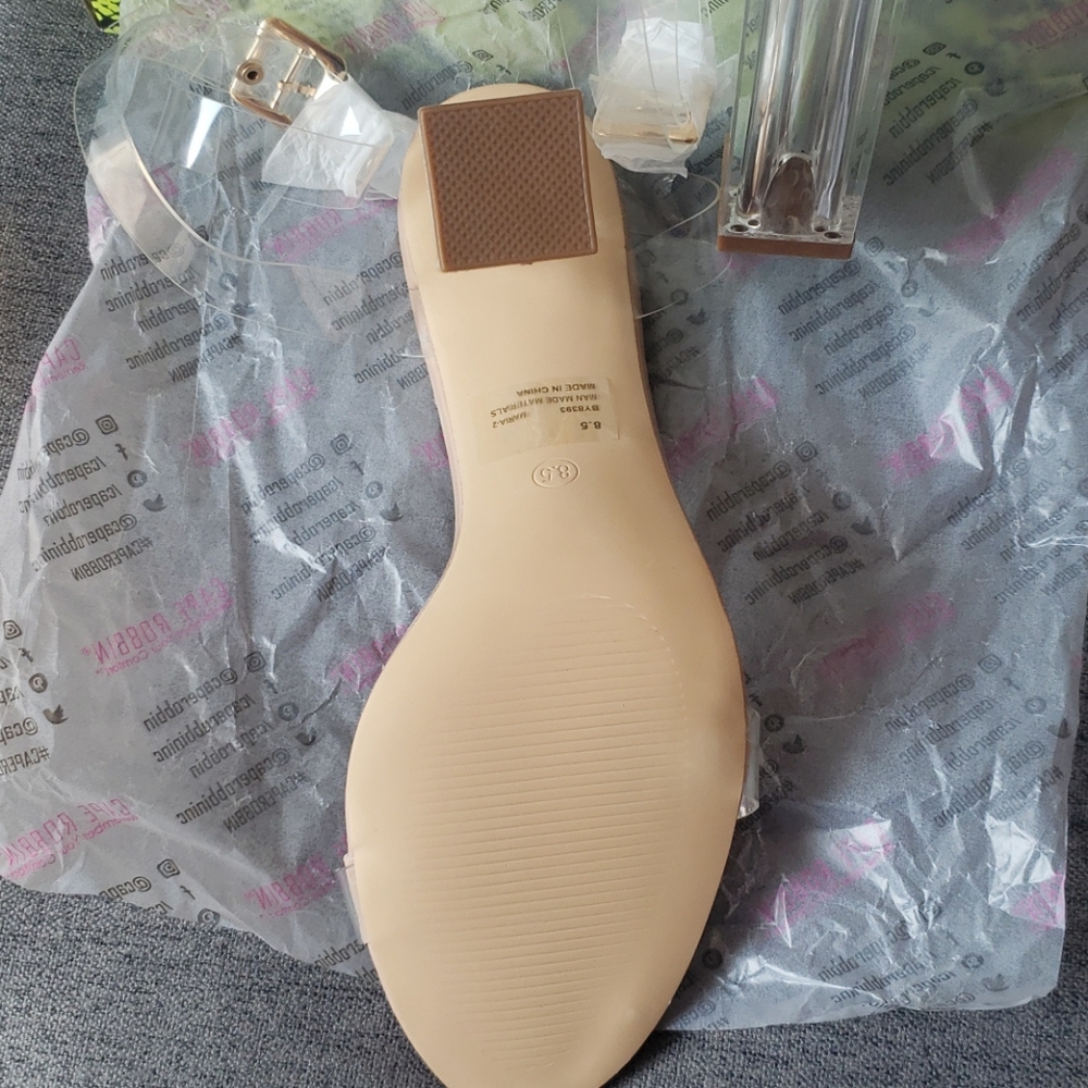 Pretty heels - Picture 3 of 7